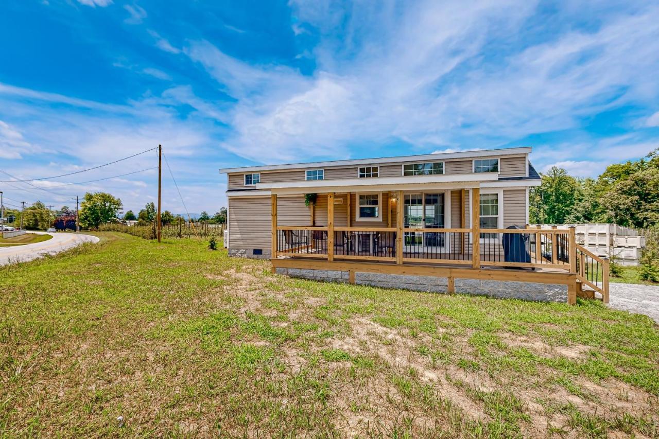 Tiny Charmer Villa Hendersonville Exterior photo